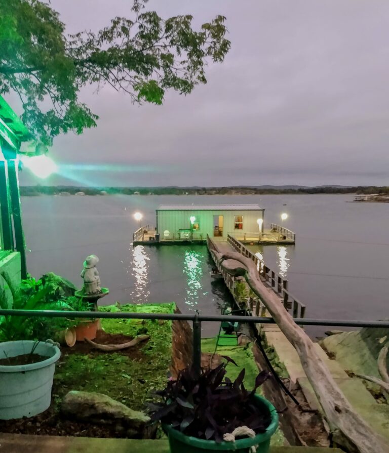 122189428 3639861879371895 5314922906883191012 n 768x895