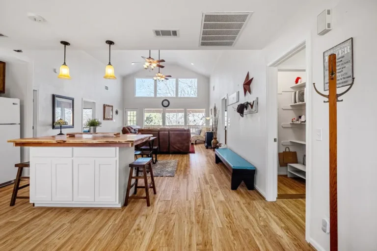 2c2417e1 2aab 4fe4 8687 31a63d684e46 768x512