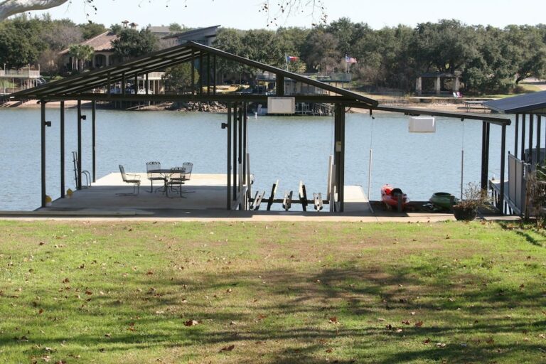 778300 19770468 768x512