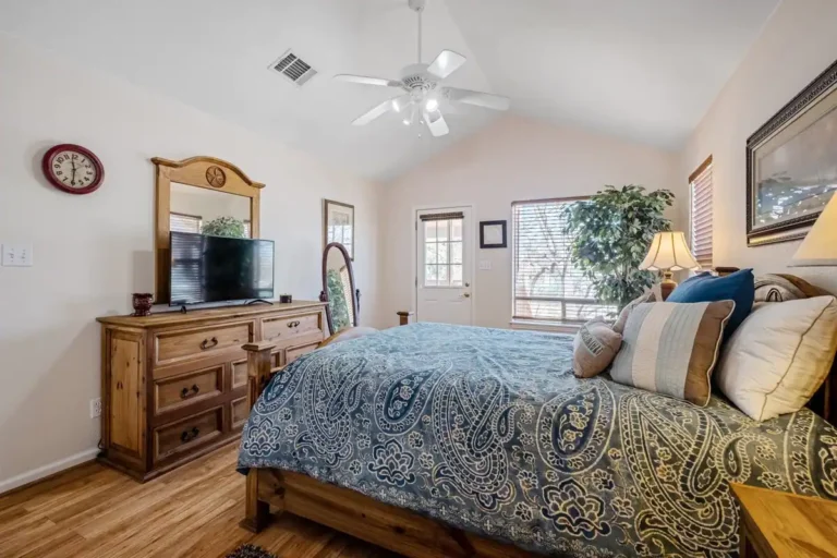 ca0aa15c 37e6 475f b963 7bb75f5506fe 768x512