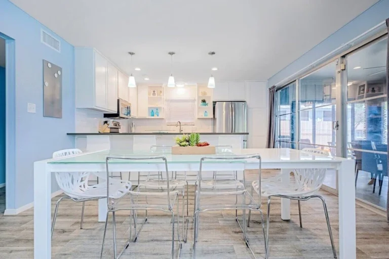 131bd84d.f10 768x512