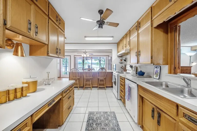 1b83af7c e9ba 40dc 95b1 f67bd1b56288 768x512