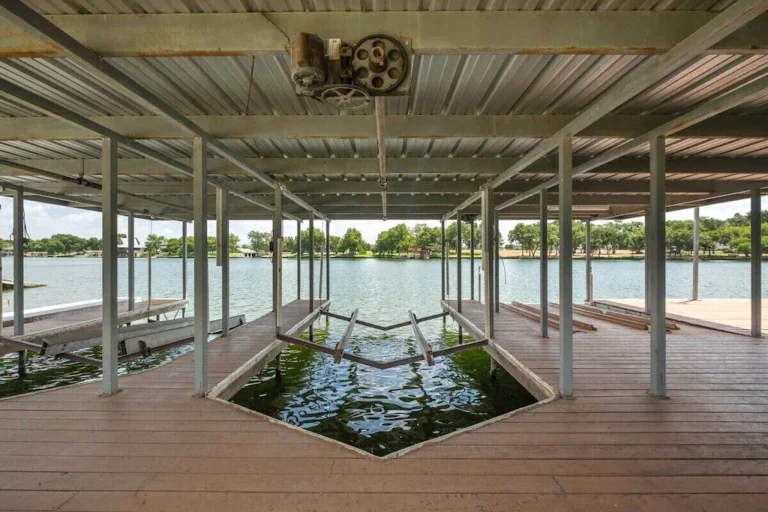 2c6d75fc.f10 768x512