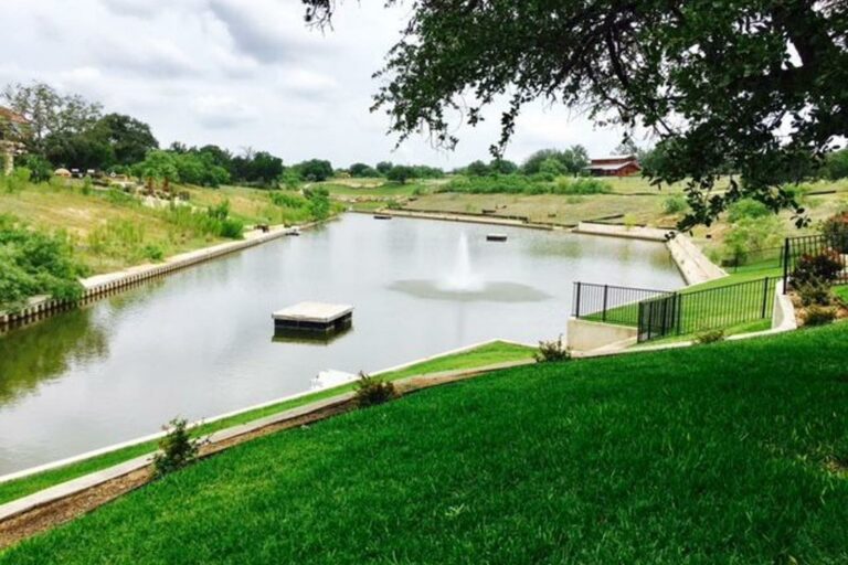 635626 18409251 768x512