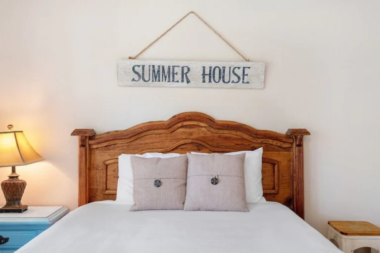 71c8ea2e.f10 768x512