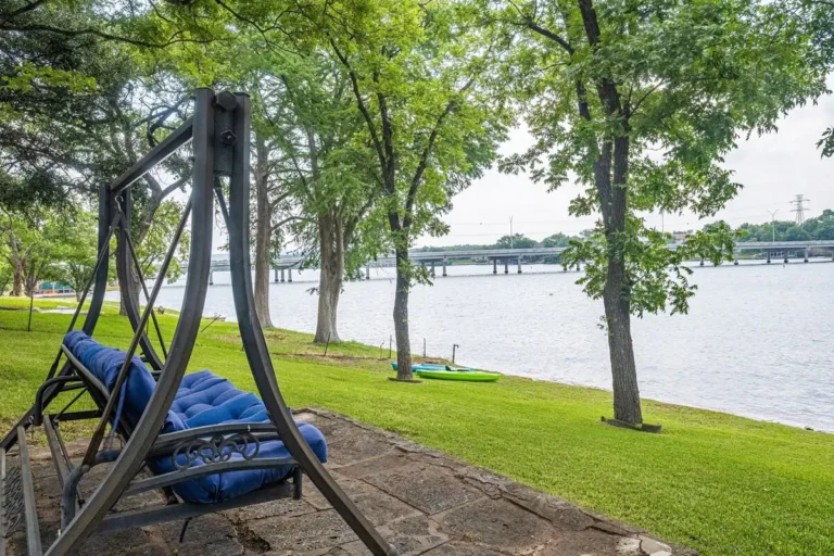 bff7470c 6135 4973 8449 ba81a4cd761b 768x512