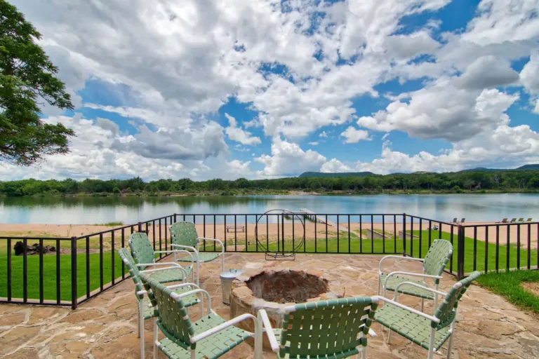 dad36b6c d079 433f b536 f6ea95a38772 768x512