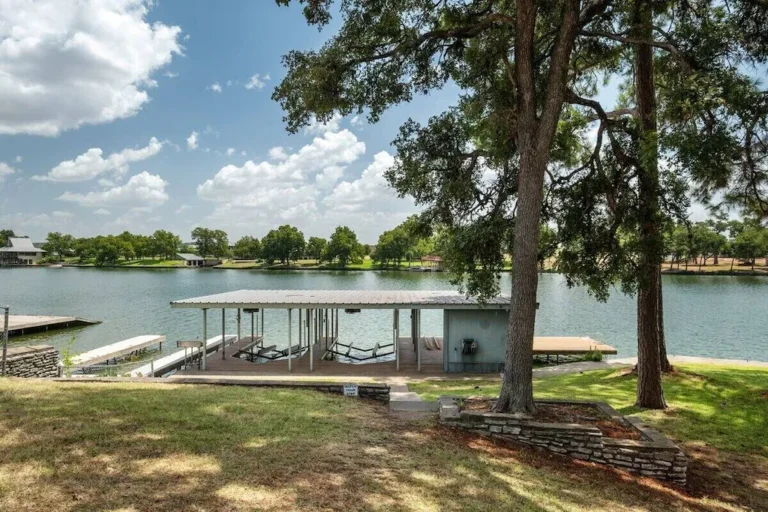 e8f6090f.f10 768x512