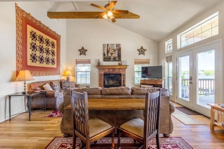 f1a68e82.f10 768x512