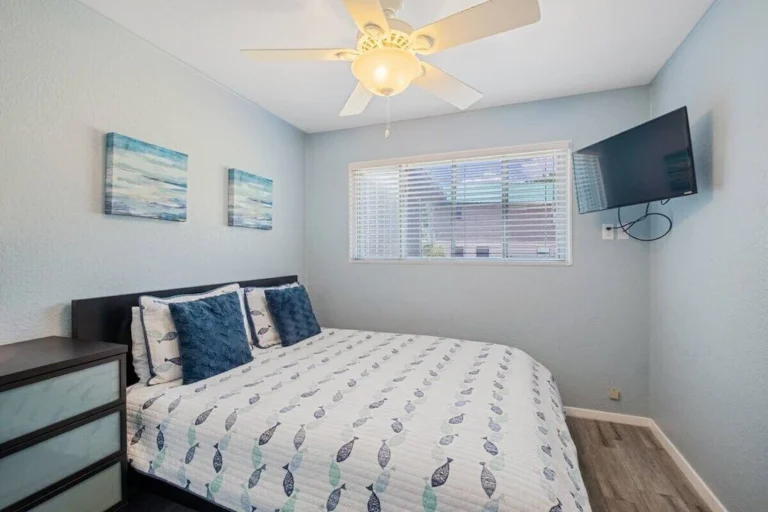 f22bccb1.f10 768x512