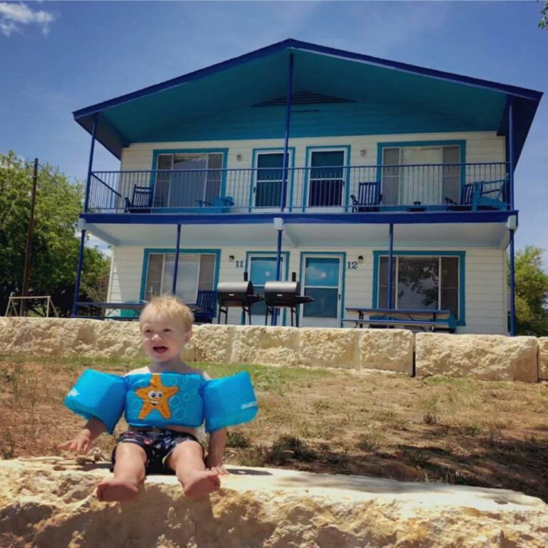 lakesidesuite 768x768