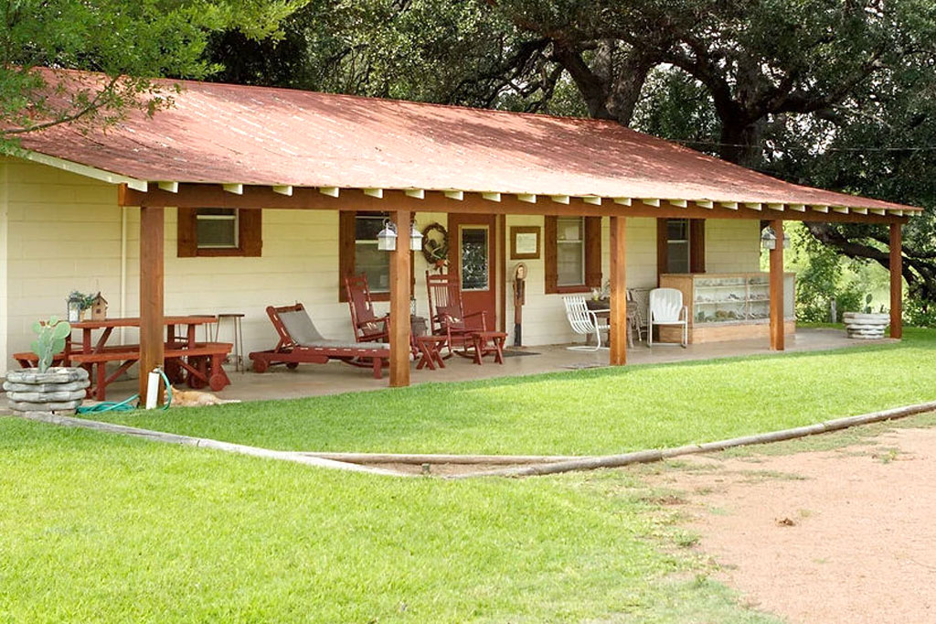 Pecan Creek Lodge in Llano County
