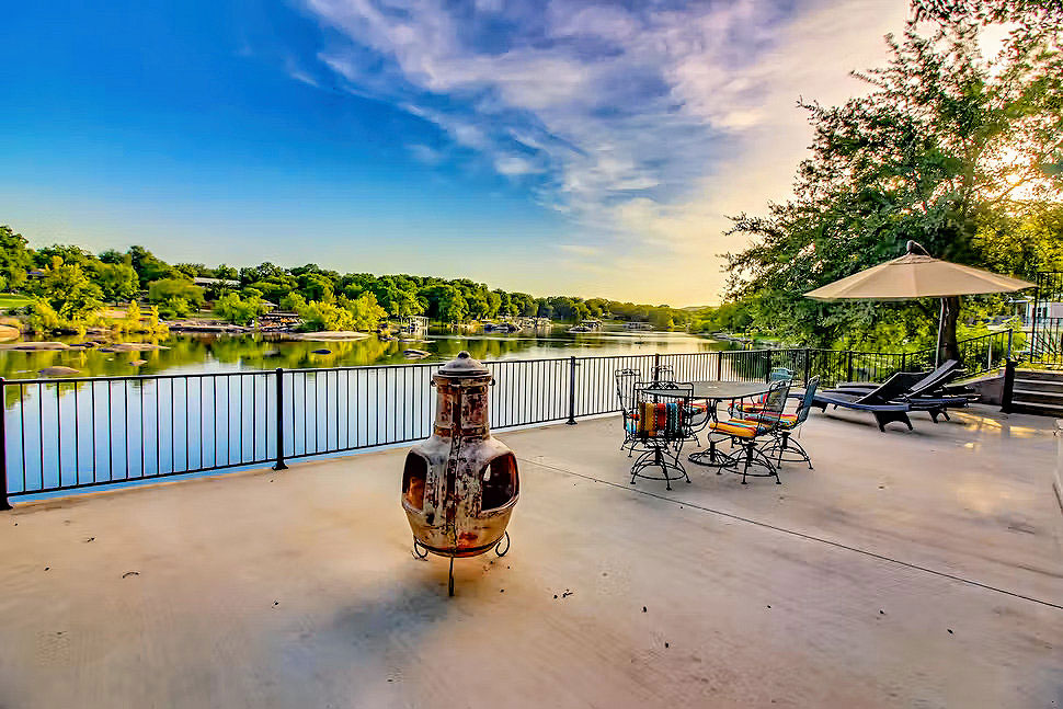 Relax by Lake LBJ at River House