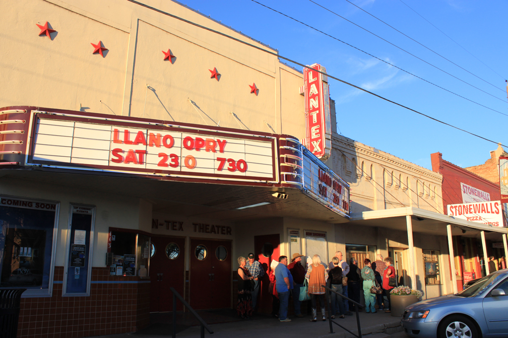 LanTex Theater in Llano Texas