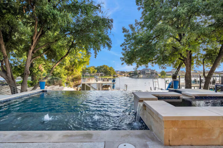 1600 Williams Lakeshore 3 768x512