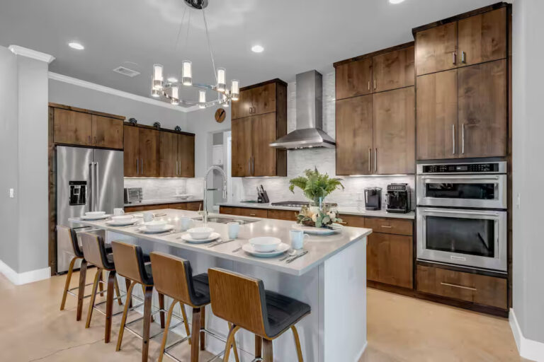 1600 williams lakeshore 6 768x512