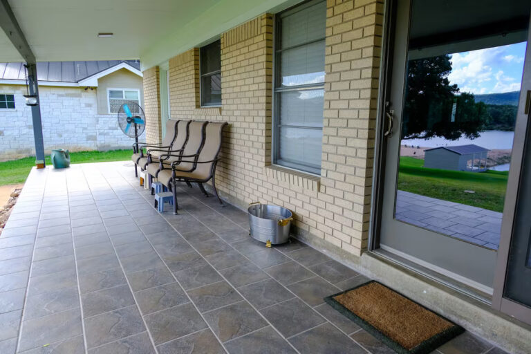 3608 River Oaks 11 768x512