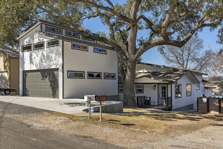 419 Antler Run front 768x512