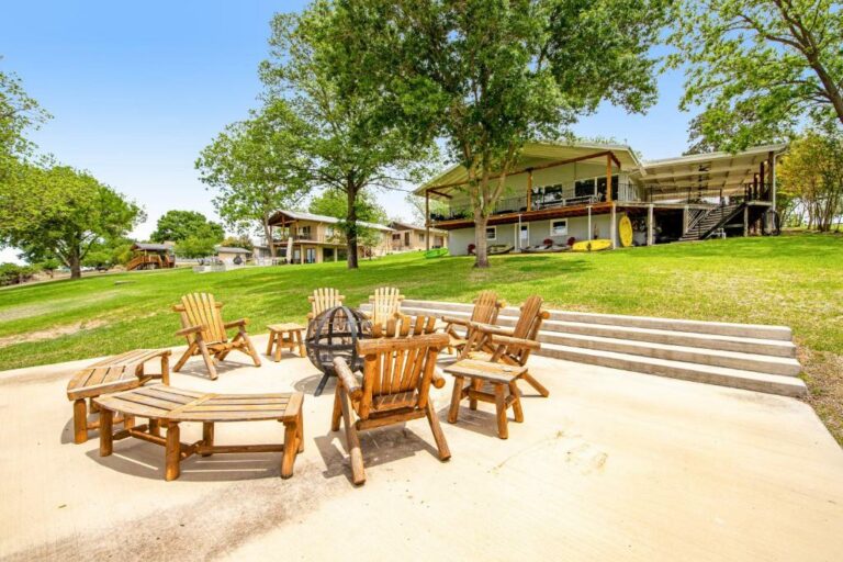 Born Country firepit 768x512