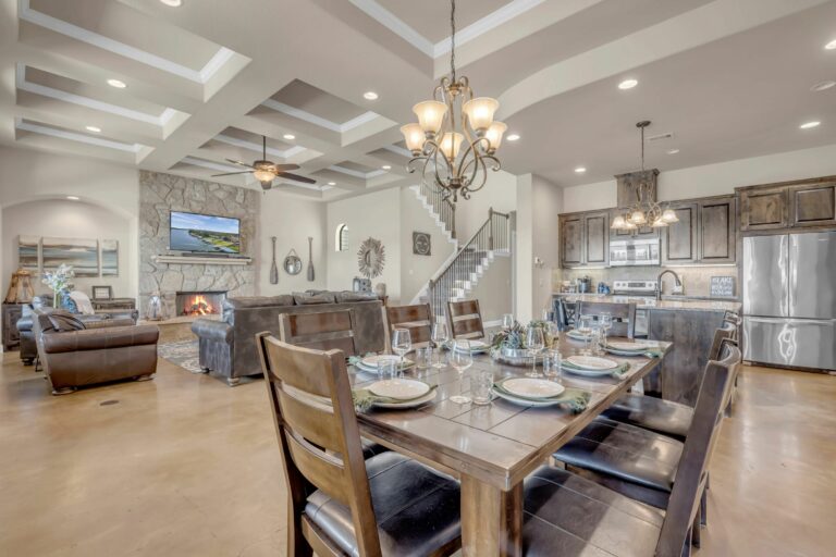 Christopher 4 768x512