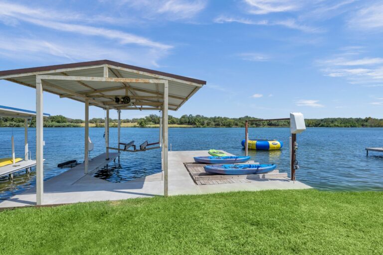 Christopher 7 768x512