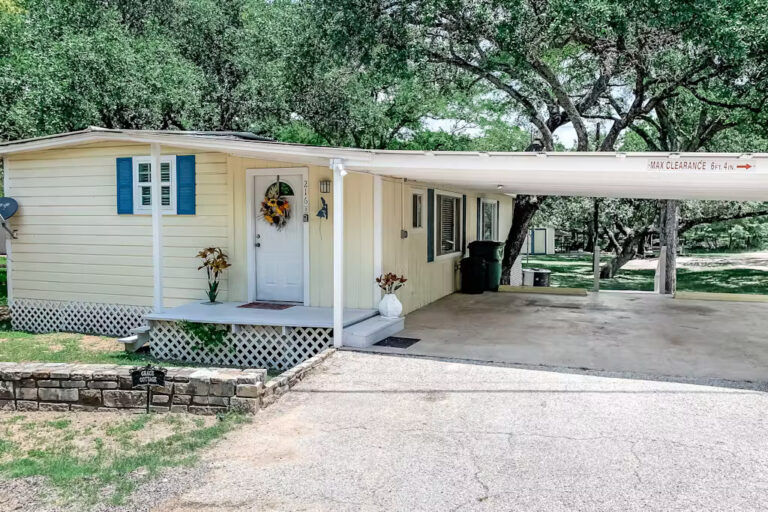 Grace Cottage front view 768x512