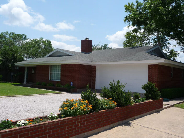 Great Exper front house 768x576