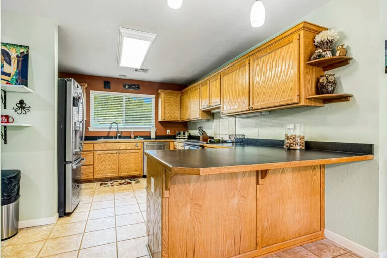 LL Treehouse 7 768x512