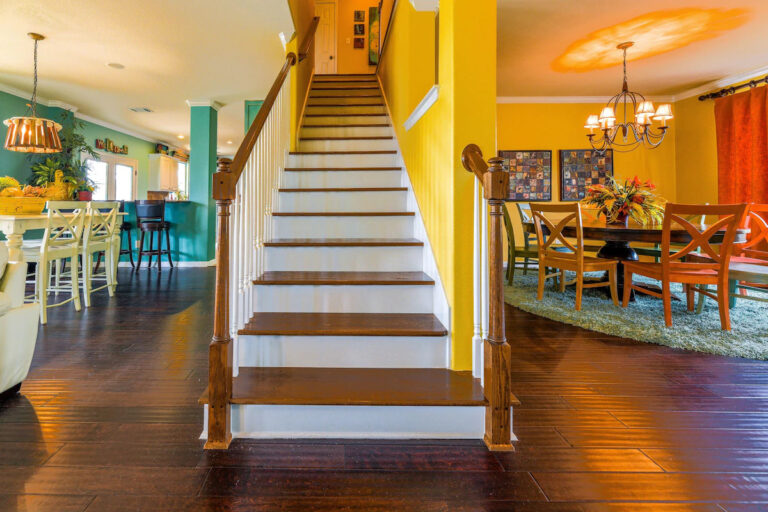 Lakeside Retreat 10 768x512