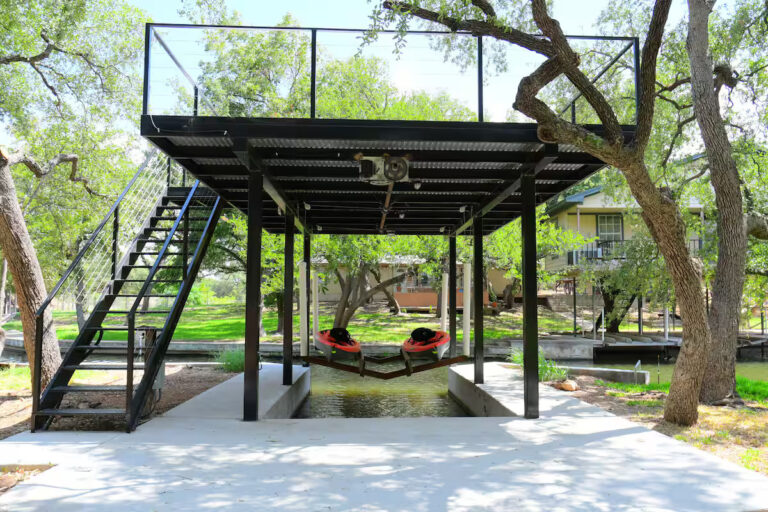 Legion Loop 321 airbnb 4 768x512