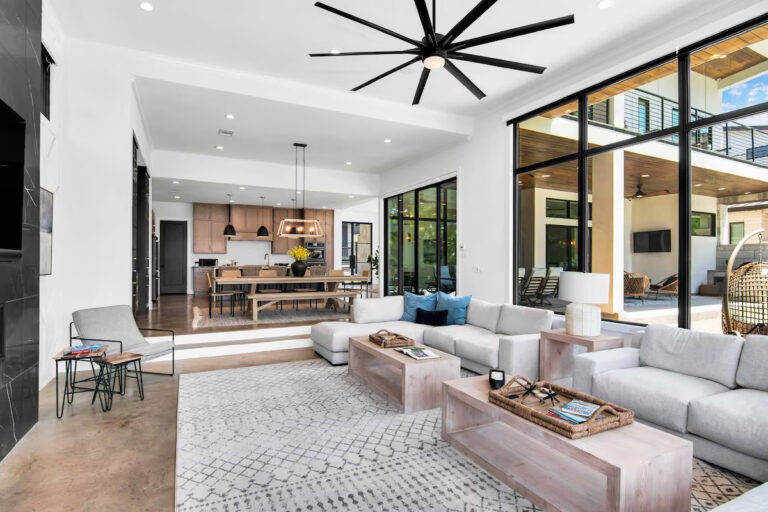 Luxury Texas 3 768x512