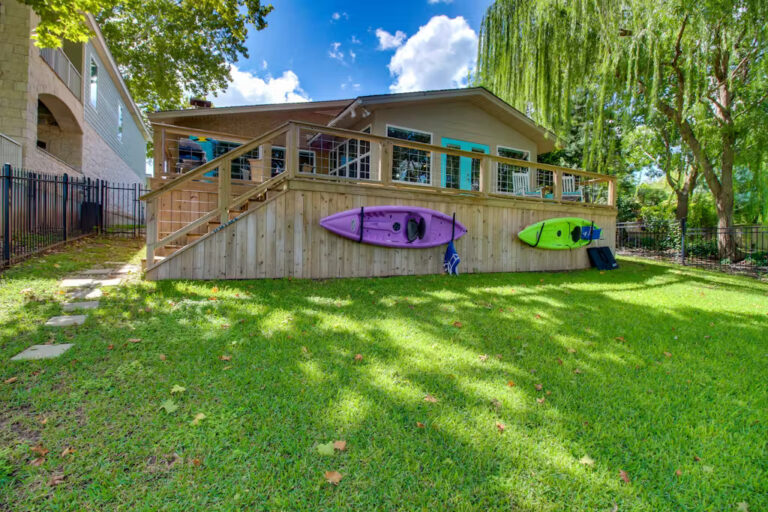 Ski Shores 1 768x512