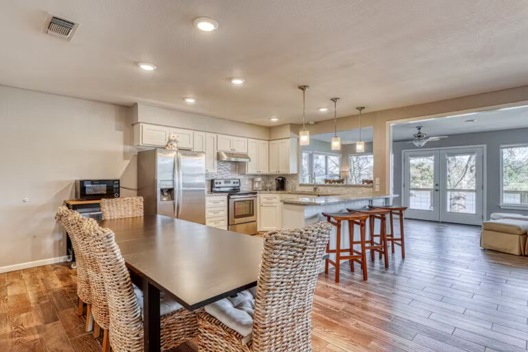 Ski Shores 4 768x512