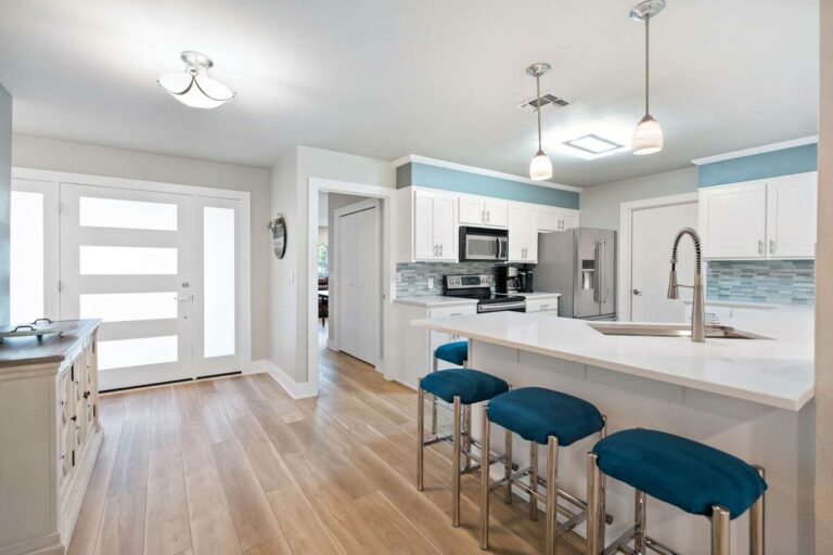 Waterside Dream 7 768x512