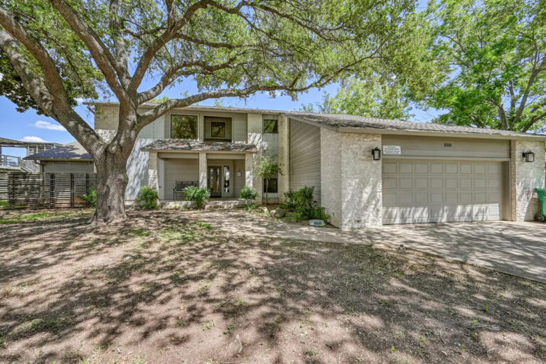 300 Scenic 2 768x512