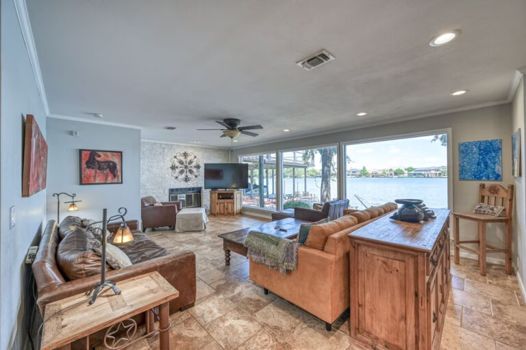 300 Scenic 5 768x512