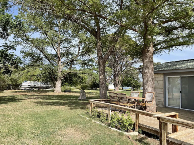 725 E Island Drive 6 768x576