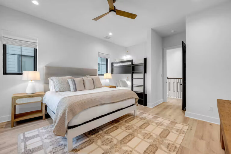 Ellen Lake 9 768x513