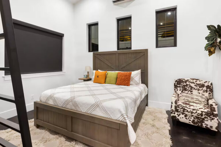 LBJ Lodge 12 768x512