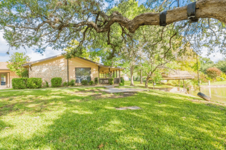 DT IG Template 3 screen resize 14 copy 7 768x512