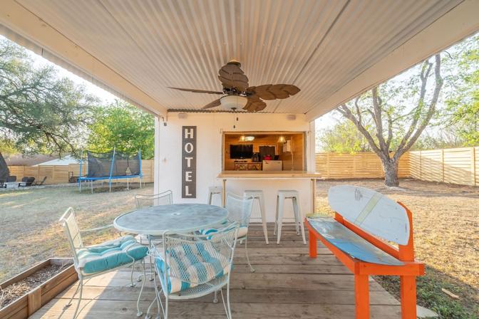 Rental Kingsland 000337