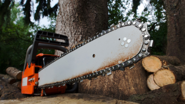 chainsaw